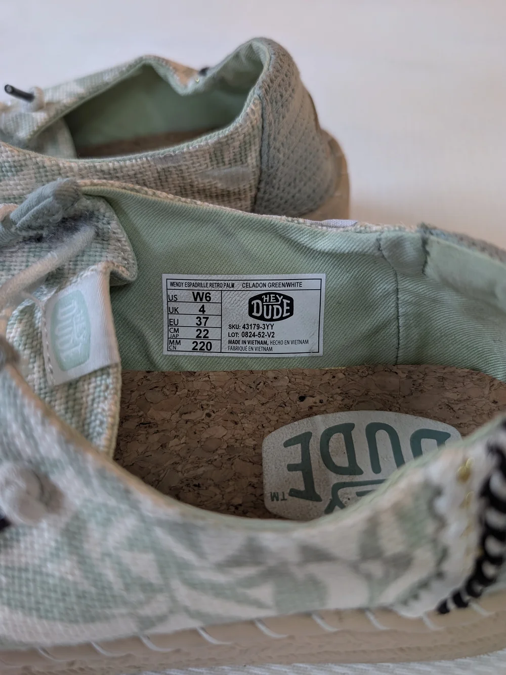 HEYDUDE Wendy Espadrille Retro Palm Celadon Green Shoes Women’s Size 6